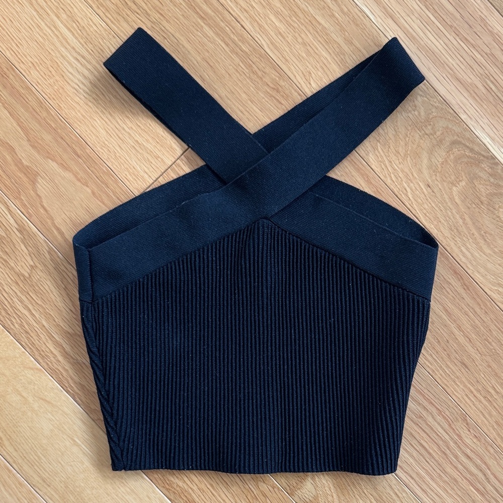 Babaton Black Cross-Strap Crop Top